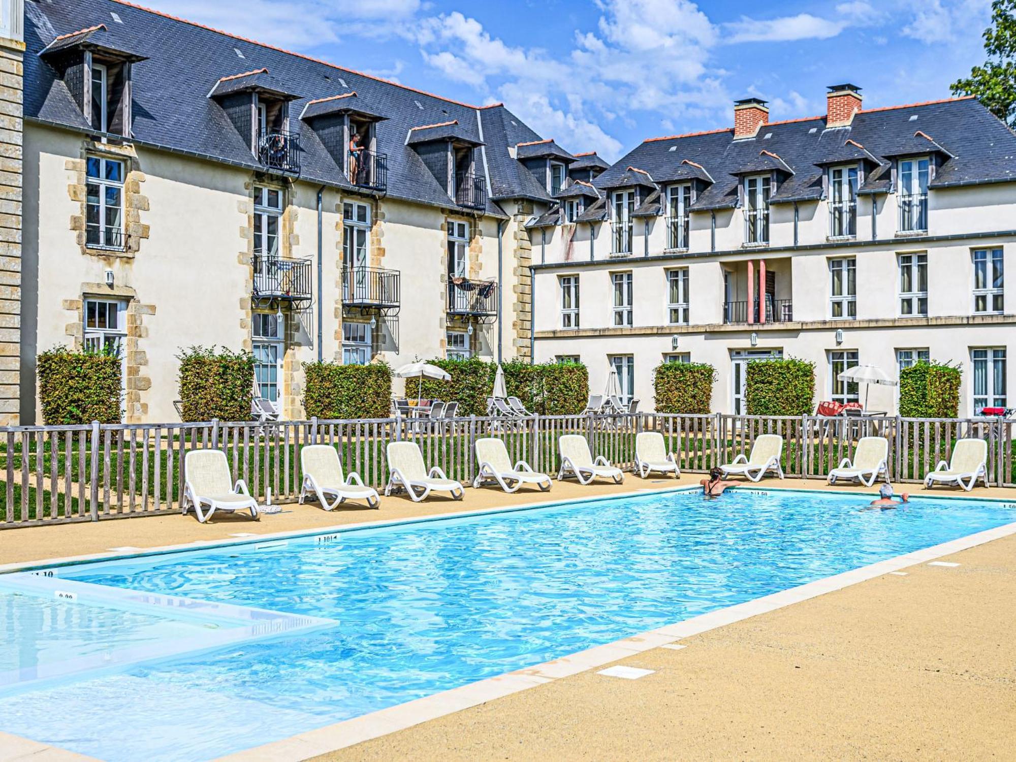 Apartment Chateau De Kergonano-2 By Interhome Baden Exterior foto